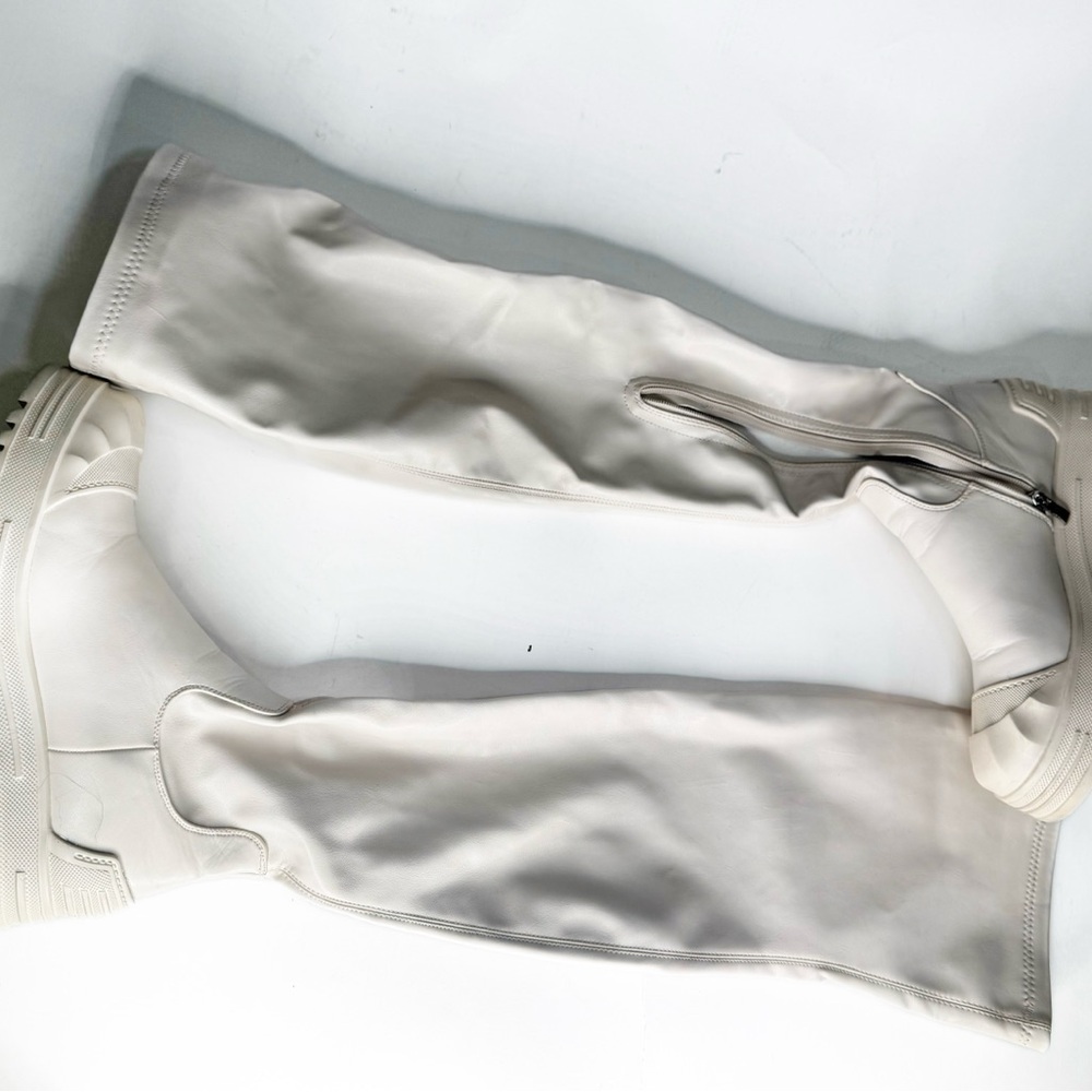Forever 21 Cream faux leather boots. Size 9